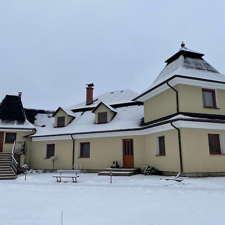 Penzion U Dvoch Levov Oravsky Podzamok Dış mekan fotoğraf