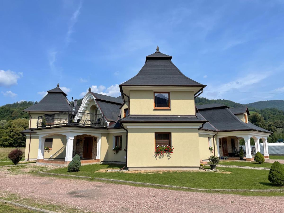 Penzion U Dvoch Levov Oravsky Podzamok Dış mekan fotoğraf